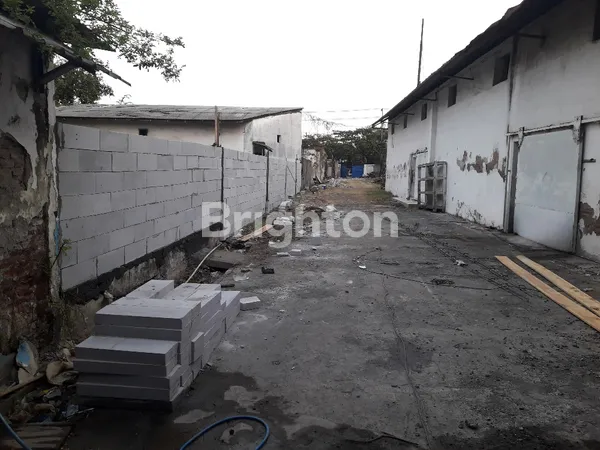 image GUDANG SIAP PAKAI STRATEGIS NOL JALAN RAYA KENJERAN, AKSES KONTAINER MUDAH (4)