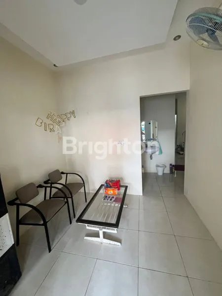 image RUMAH BABATAN PRATAMA KONDISI BANGUNAN BARU  (2)