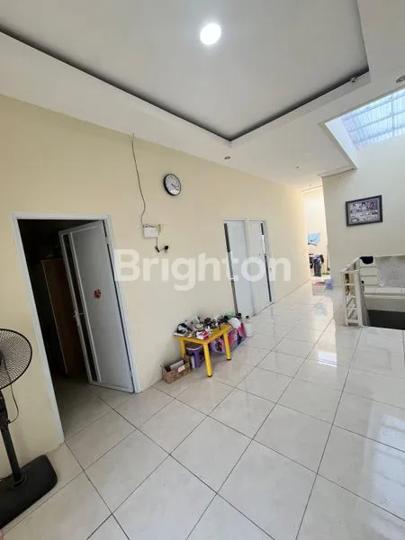 image RUMAH BABATAN PRATAMA KONDISI BANGUNAN BARU  (3)