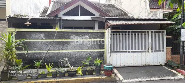 image RUMAH KLASIK SIAP HUNI (1)