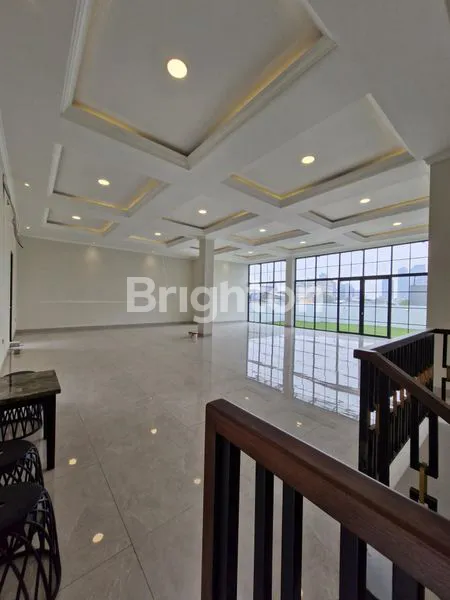 image HOT DEALS RUMAH MEWAH 3 LANTAI DENGAN FUNCTION HALL (OPEN CUSTOM) , TURUN HARGA, STRATEGIS, PINGGIR JALAN HIDUP, TOMANG, JAKARTA BARAT (6)