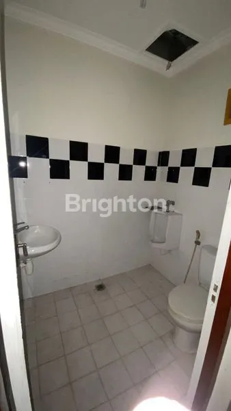 image RUKO 3 LANTAI BSB (4)