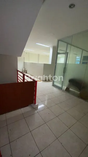 image RUKO 3 LANTAI BSB (2)