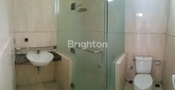 image RUMAH MEWAH DENGAN SEMI FURNISH DI VENETIAN RAFLES GARDEN CITRALAND (7)