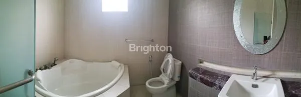 image RUMAH MEWAH DENGAN SEMI FURNISH DI VENETIAN RAFLES GARDEN CITRALAND (8)