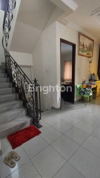 image RUMAH PERMATA BUANA PURI KEMBANGAN JAKARTA BARAT HOEK LUAS TANAH 266 HADAP TIMUR DAN SELATAN (6)