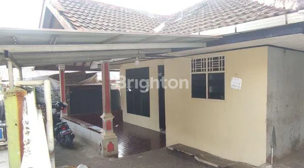 image RUMAH PLUS TIGA KONTRAKAN (1)
