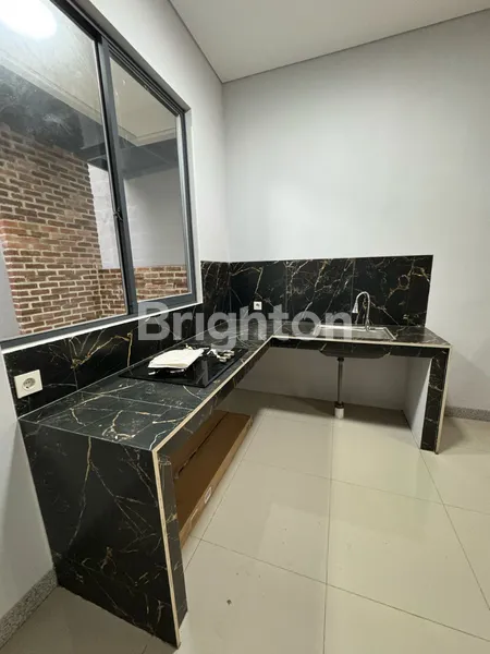 image DIJUAL RUMAH 2 LANTAI DENGAN LINGKUNGAN ASRI DAN EKSKLUSIFDI SETIABUDI REGENCY BANDUNG  (5)