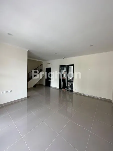 image RUMAH BARU SIAP HUNI DI CLUSTER LEONORA READY  (3)