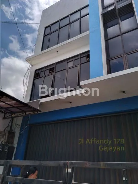 RUKO 3 LANTAI LETAK STRATEGIS DI JL AFFANDY YOGYAKARTA