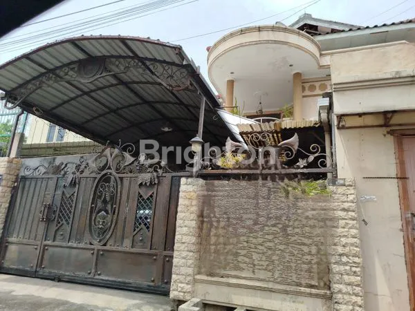 image DIJUAL  RUMAH CANTIK 2 LT DG 7 KAMAR  BONUS 5 AC , WATER HEATER, KUSEN JATI DI TENGAH KOTA DAERAH BADAK  SEMARANG (1)