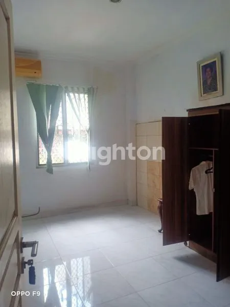 image TURUN HARGA RUMAH MINIMALIS SIAP HUNI DI SLIPI (3)