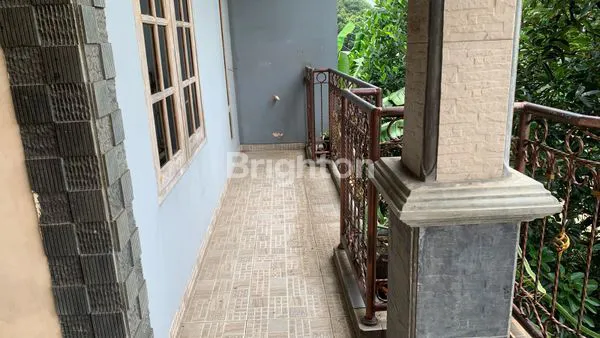 image HUNIAN CANTIK 2 LANTAI DI LIMO DEPOK (2)