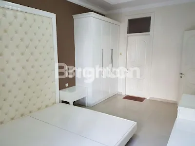 image RUMAH CLASSIC SAN DIEGO MURAH BUTUH CEPAT LAKU DEKAT KE KAMPUS WIDYA MANDALA UNAIR ITS GLORIA (6)