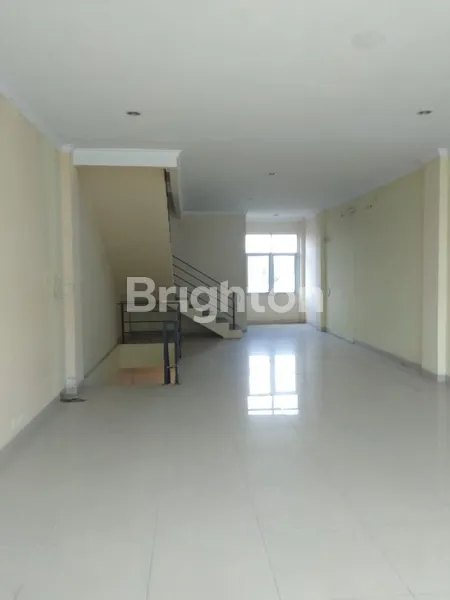 image RUKO SIAP PAKAI DI JL MT HARYONO BALIKPAPAN (6)