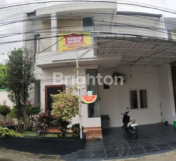 image DI JUAL RUMAH CANTIK 2 LANTAI (1)