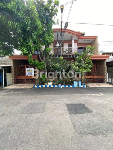 Gambar Property RUMAH 2 LANTAI, KETINTANG, BENDUL MERISI, ROW 2 MOBIL