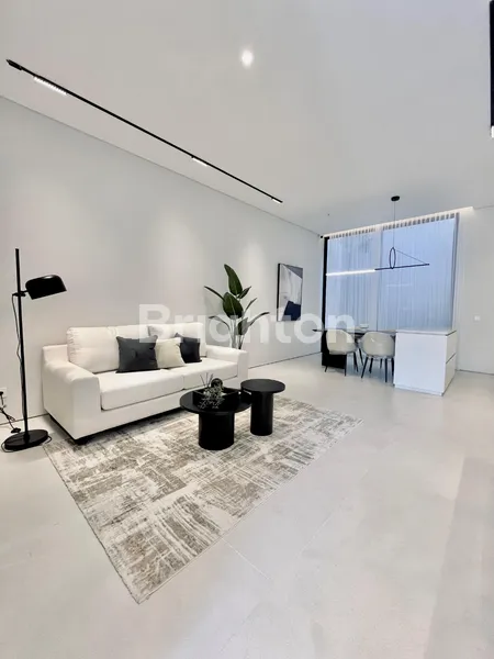 image RUMAH MODERN INDUSTRIAL SEMI FURNISHED SUTOREJO DEKAT MULYOSARI (2)