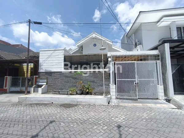 image WIGUNA MINIMALIS DEPAN TAMAN DEKAT AKSES TOL (1)