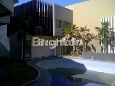 image RUMAH MEWAH MINIMALIS DI GALAXY BUMI PERMAI, ARAYA 1, SURABAYA TIMUR (1)