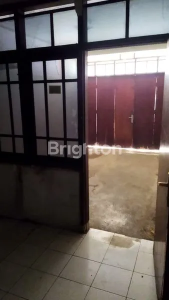 image RUMAH SIAP HUNI LOKASI STRATEGIS DIJALAN SANGKURIANG CIMAHI (7)