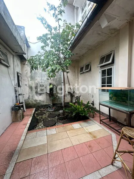 image RUMAH 2 LANTAI SIAP HUNI CEMANI WARINGIN REJO (7)