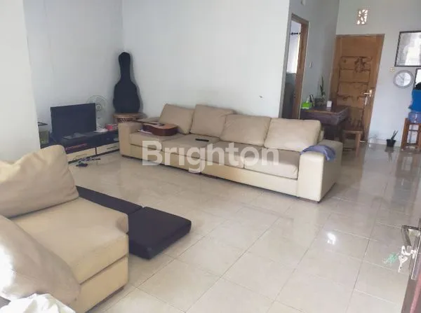 image RUMAH DI PEGUYANGAN DENPASAR UTARA (3)