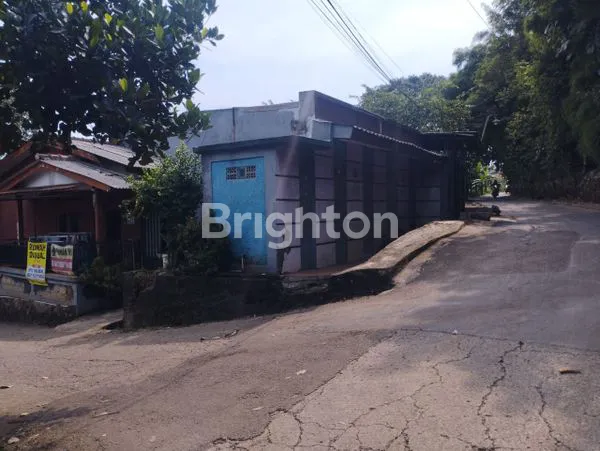 image RUMAH HOOK SIAP HUNI BEBAS BANJIR DI SAWANGAN DEPOK (2)