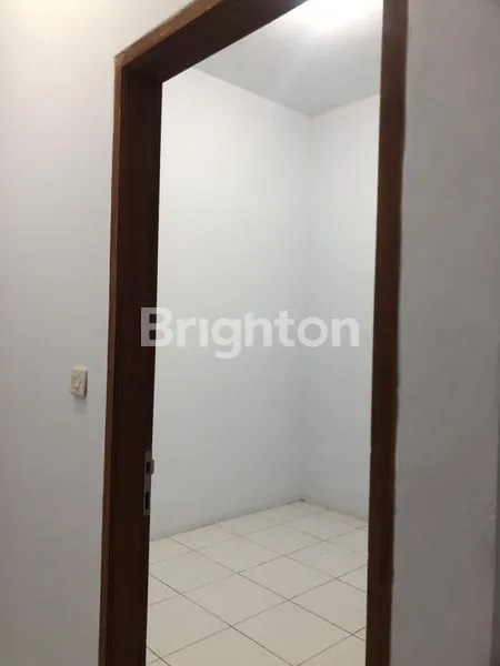 image RUMAH CENGKARENG JALAN MAWAR (8)