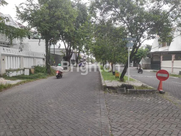 image HARGA BU RUMAH 2.5 LANTAI HITUNG TANAH WISMA MUKTI BOULEVARD (2)