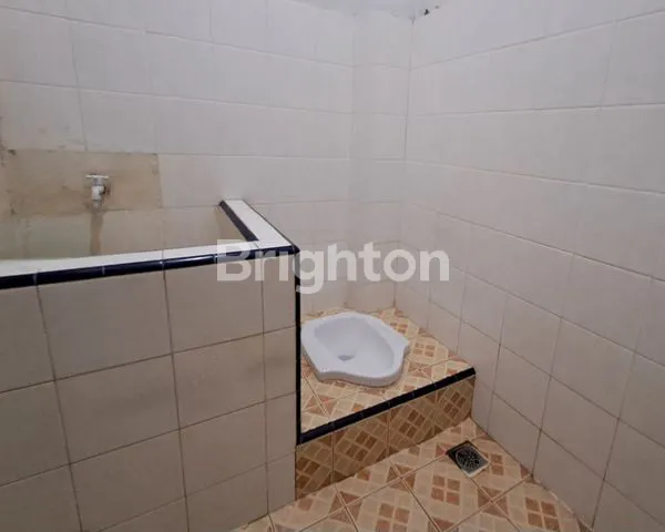 image RUMAH JELAMBAR LOKASI STRATEGIS DEKAT MALL SEASON CITY (5)