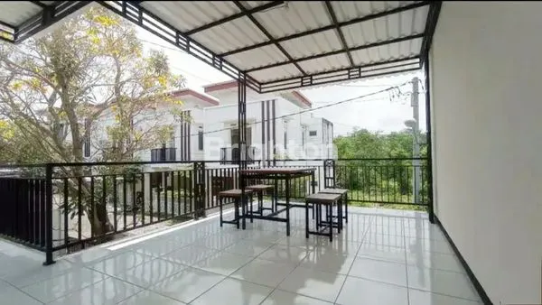 image RUMAH 2 LANTAI, FULLY FURNISHED, PERUMAHAN GRAHA MERJOSARI ASRI, DEKAT UNIVERSITAS BRAWIJAYA, UMM, UIN, ITN, GAJAYANA, UMM, UNISMA, MERJOSARI, LOWOKWARU, MALANG KOTA, JAWA TIMUR (2)