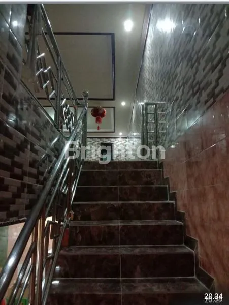 image RUMAH SIAP HUNI 3 1/2 LANTAI RAWA BEBEK (6)