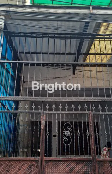 image RUMAH JELAMBAR LOKASI STRATEGIS DEKAT MALL SEASON CITY (1)