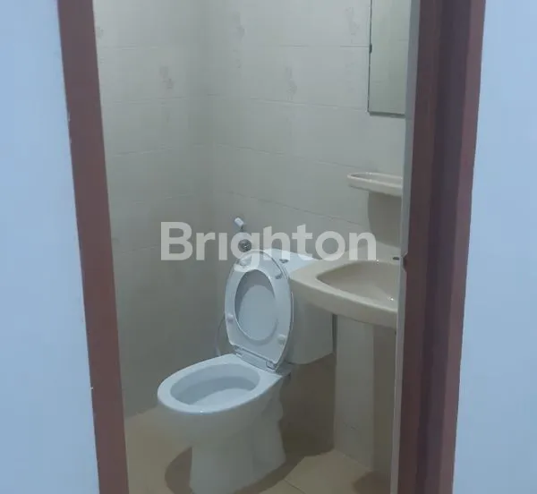 image RUMAH SIAP HUNI 2 LANTAI KEMBANGAN (5)