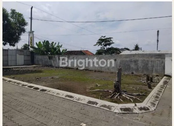 image TANAH KAVLING STRATEGIS DI THE RESIDENCE - POSISI HOOK, LINGKUNGAN KAMPUS TERNAMA  (3)