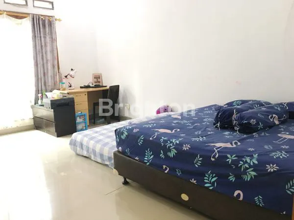 image JALAN KAKI KE TAMAN CEMPAKA CIPAYUNG,3 MENIT KEKANTOR LURAH CILANGKAP,9 MENIT KE SEKOLAH CIKAL AMRI CIPAYUNG DAN KAMPUS PARAMADINA, 10 MENIT KE LRT CIRACAS,15 MENIT KE PINTU TOLL JORR,PINTU 3 TMII  ,KE TAMINI SQUARE ,20 MENIT KESEKOLAH ANDALUSIA KE RS MEI (3)