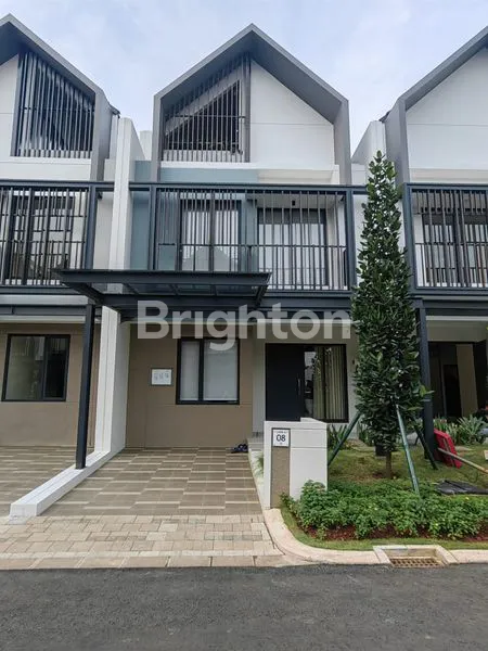 image RUMAH BARU READY STOCK DI LEONORA SYMPHONIA GADING SERPONG TANGERANG (1)