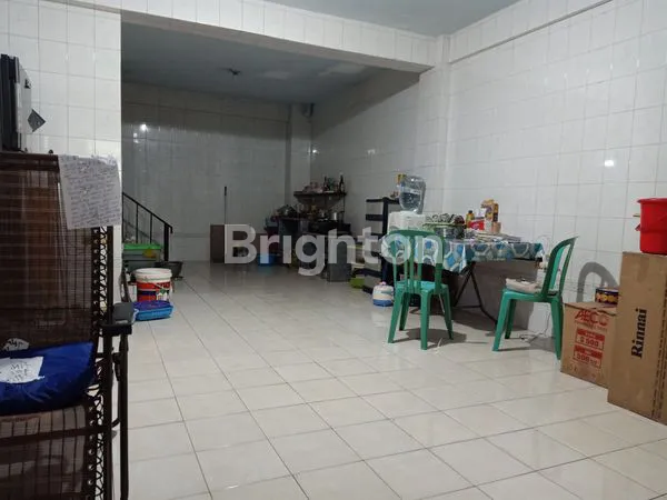 image HUNIAN NYAMAN DI JELAMBAR - RUMAH 2,5 LANTAI BISA UNTUK USAHA / KANTOR LOKASI STRATEGIS (2)