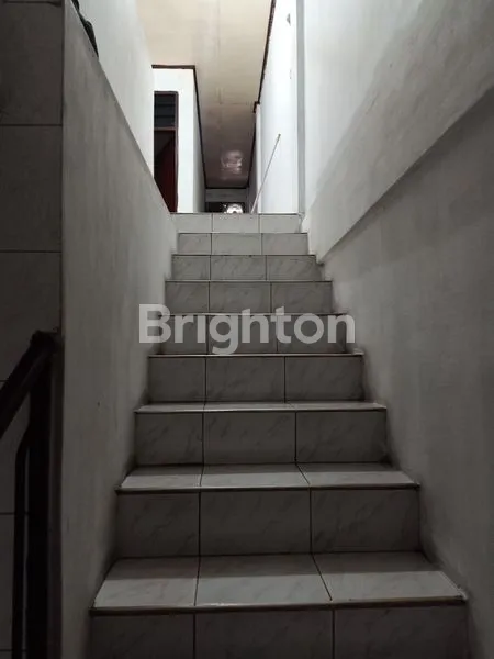 image HUNIAN NYAMAN DI JELAMBAR - RUMAH 2,5 LANTAI BISA UNTUK USAHA / KANTOR LOKASI STRATEGIS (6)