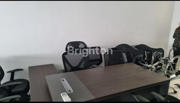 image RUKO SIAP PAKAI LOKASI STRATEGIS DI PURI JAKARTA BARAT (3)