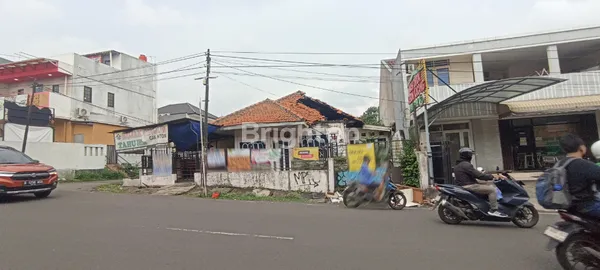 image TANAH BONUS RUMAH LAMA DI LOKASI USAHA SANGAT STRATEGIS BINTARO, JAKSEL (3)
