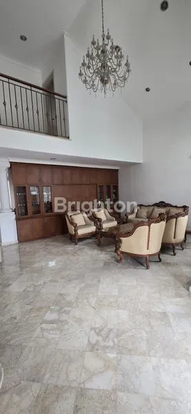 image RUMAH MEWAH FULLY FURNISHED @ LIPPO VILLAGE TANGERANG (3)