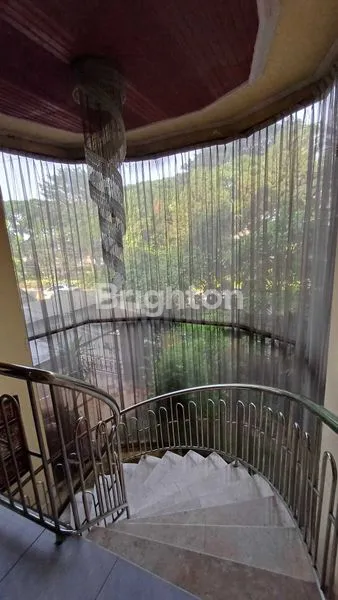 image JUAL RUMAH RAYA MERR SURABAYA (4)