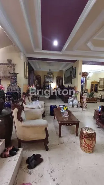 image JUAL RUMAH RAYA MERR SURABAYA (2)