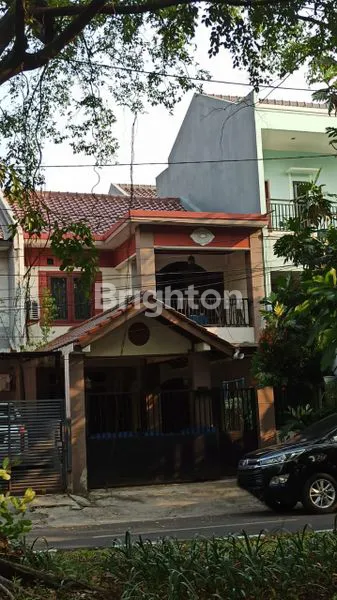 RUMAH SIAP HUNI 2LANTAI DEKAT PULOGADUNG CAKUNG