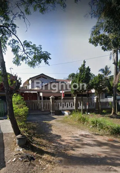 image RUMAH SUAP HUNI BANYAK KAMAR DI MALANG KOTA (1)
