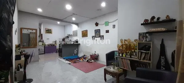 image RUMAH DI LINGKUNGAN ASRI LOKASI STRATEGIS (3)