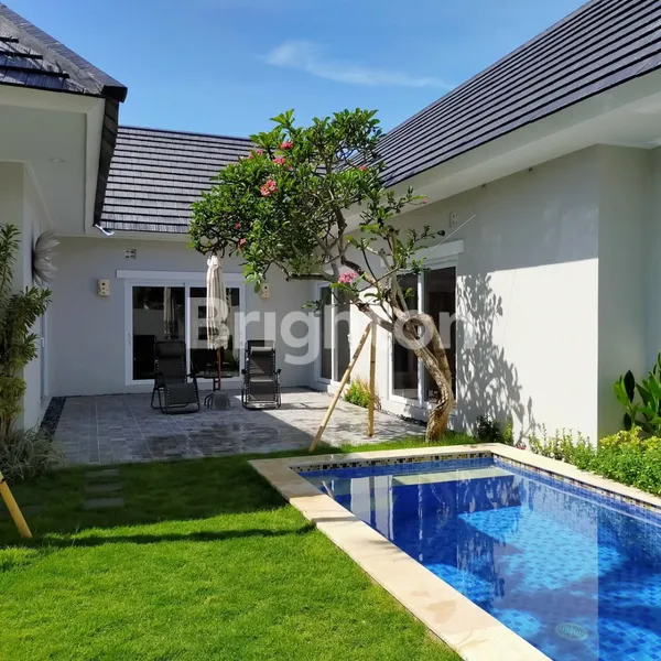 image LONGLEASE FULLY FURNISHED 3 BEDROOM VILLA IN SANUR AREA (1)