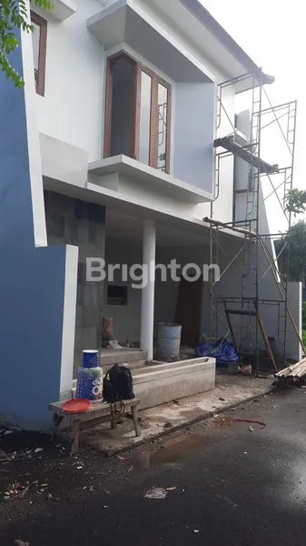 RUMAH MODERN MINIMALIS DI UBUNG